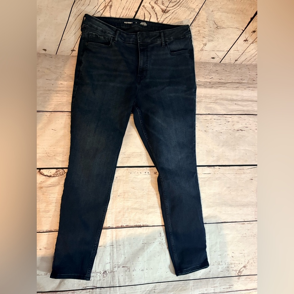 Women’s old navy high-rise rockstar super skinny secret smoothing pockets